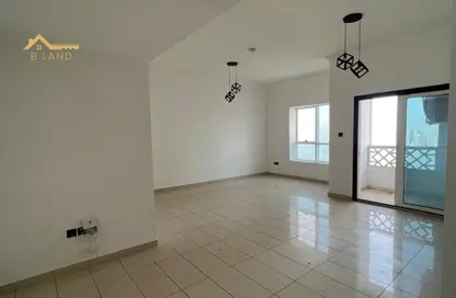 Apartment - 2 Bedrooms - 3 Bathrooms for rent in Queen Tower - Al Qasba - Sharjah Apartment - 2 Bedrooms - 3 Bathrooms for rent in Queen Tower - Al Qasba - Sharjah