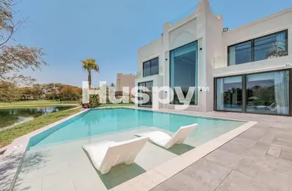 Villa - 5 Bedrooms - 6 Bathrooms for rent in Cluster 15 - Jumeirah Islands - Dubai