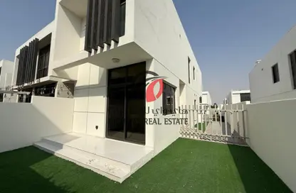 Villa - 3 Bedrooms - 4 Bathrooms for rent in Janusia - The Roots DAMAC Hills 2 - Damac Hills 2 - Dubai