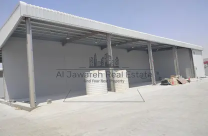 Warehouse - Studio - 2 Bathrooms for rent in Old Industrial Area - Umm Al Quwain
