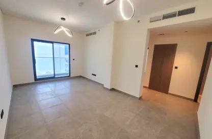 Apartment - 1 Bedroom - 2 Bathrooms for rent in Jumeirah Garden City - Al Satwa - Dubai