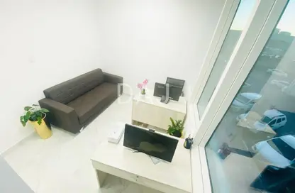 Office Space - Studio - 1 Bathroom for rent in Fatima Mohammad Ahmad Bin Suleiman Building - Al Raffa - Bur Dubai - Dubai