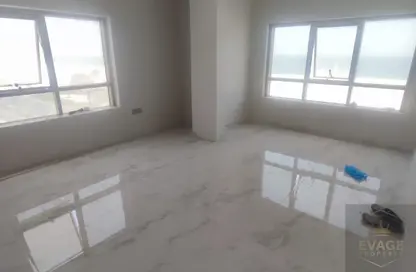 Apartment - 3 Bedrooms - 4 Bathrooms for rent in Ajman Corniche Residences - Ajman Corniche Road - Ajman