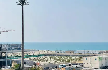 شقة - 2 غرف نوم - 3 حمامات للايجار في قرية الحد - جزيرة السعديات - أبوظبي