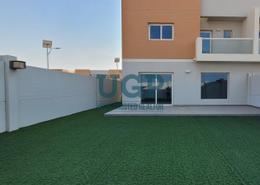 Villa - 2 bedrooms - 3 bathrooms for rent in Manazel Al Reef 2 - Al Samha - Abu Dhabi