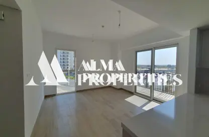 Apartment - 3 Bedrooms - 4 Bathrooms for rent in Waters Edge - Yas Island - Abu Dhabi