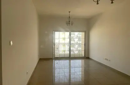 شقة - غرفة نوم - 2 حمامات للايجار في رويال ريزيدنس - منطقة مركز الأعمال - المدينة الدولية - دبي