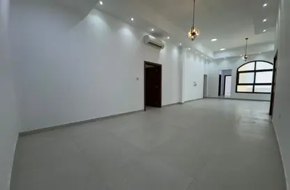 Apartment - 3 Bedrooms - 3 Bathrooms for rent in Madinat Al Riyad - Abu Dhabi