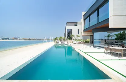 Villa - 5 Bedrooms - 7 Bathrooms for sale in Garden Homes Frond N - Garden Homes - Palm Jumeirah - Dubai