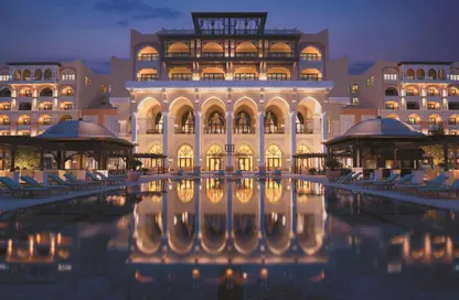 Hotel  and  Hotel Apartment - 3 Bedrooms - 3 Bathrooms for rent in Shangri-La Hotel - Qaryat Al Beri - Al Maqtaa - Abu Dhabi