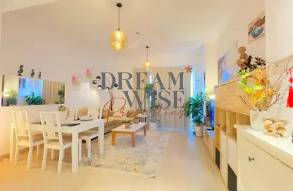 Apartment - 1 Bedroom - 1 Bathroom for sale in Waters Edge - Yas Island - Abu Dhabi Apartment - 1 Bedroom - 1 Bathroom for sale in Waters Edge - Yas Island - Abu Dhabi