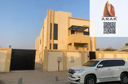 فيلا - 5 غرف نوم - 6 حمامات للايجار في برج البوابة 1 - مشيرف - عجمان