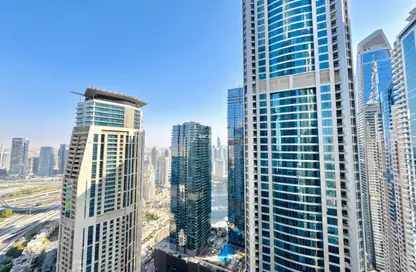 Apartment - 1 Bedroom - 2 Bathrooms for sale in Marina Pinnacle - Dubai Marina - Dubai