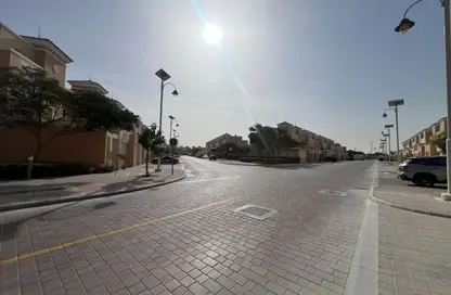 تاون هاوس - 4 غرف نوم - 4 حمامات للبيع في قرية ماربيلا - قمم النصر - مدينة دبي الرياضية - دبي