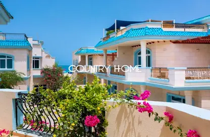 Villa - 5 Bedrooms - 6 Bathrooms for rent in Umm Suqeim 1 Villas - Umm Suqeim 1 - Umm Suqeim - Dubai