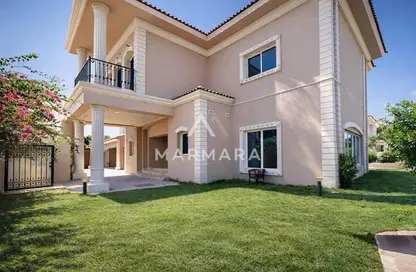 Villa - 5 Bedrooms - 6 Bathrooms for rent in Jumeirah 3 Villas - Jumeirah 3 - Jumeirah - Dubai