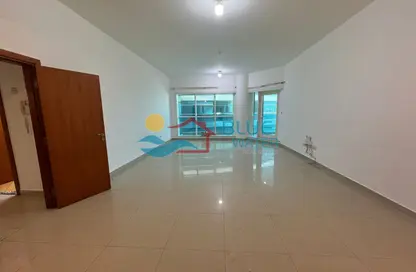 Apartment - 3 Bedrooms - 4 Bathrooms for rent in Al Sahel Tower 1 - Al Sahel Towers - Corniche Road - Abu Dhabi