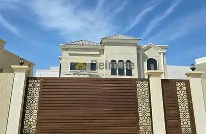 Villa - 5 Bedrooms - 7 Bathrooms for rent in Nad Al Sheba Villas - Nad Al Sheba 3 - Nad Al Sheba - Dubai
