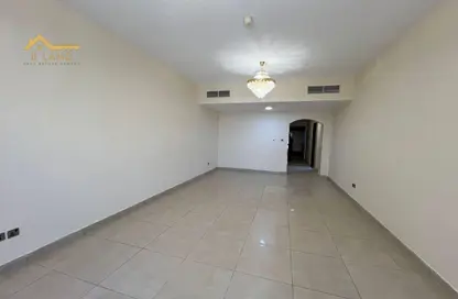 Apartment - 2 Bedrooms - 3 Bathrooms for rent in Al Khan Corniche - Al Khan - Sharjah