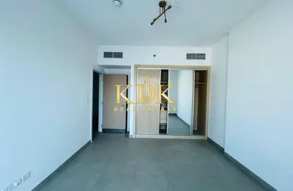 شقة - 2 غرف نوم - 3 حمامات للايجار في البرج الإمبراطوري - قرية الجميرا سركل - دبي