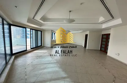 Apartment - 3 Bedrooms - 5 Bathrooms for rent in Al Majaz 1 - Al Majaz - Sharjah