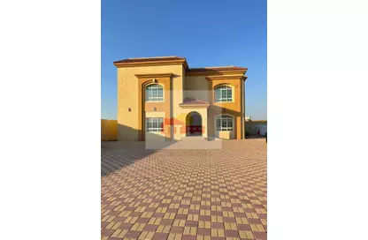 Villa - 5 Bedrooms - 7 Bathrooms for rent in Al Dhait South - Al Dhait - Ras Al Khaimah