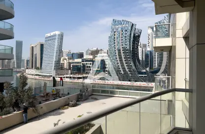 شقة - غرفة نوم - 2 حمامات للايجار في برج سكالا - الخليج التجاري - دبي
