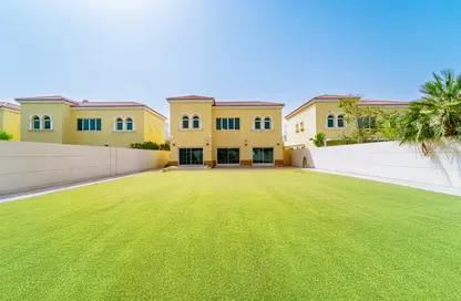 Villa - 4 Bedrooms - 5 Bathrooms for sale in Legacy - Jumeirah Park - Dubai