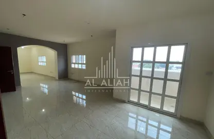 Empty Room image for: Apartment - 2 Bedrooms - 3 Bathrooms for rent in Al Manaseer - Abu Dhabi, Image 1