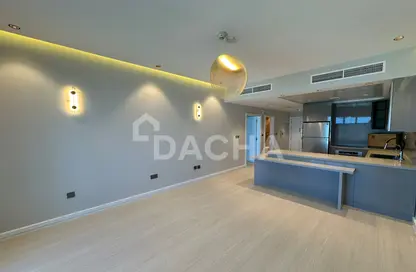 Empty Room image for: Apartment - 1 Bedroom - 2 Bathrooms for sale in Elite Residence - Dubai Marina - Dubai, Image 1