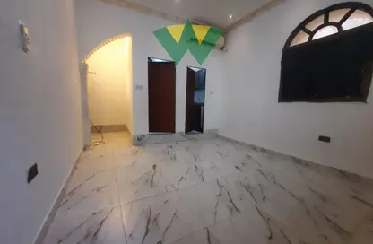 Apartment - 1 Bedroom - 1 Bathroom for rent in Baniyas - Abu Dhabi