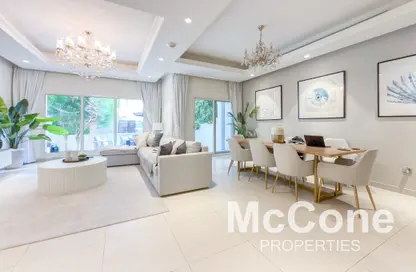 Townhouse - 4 Bedrooms - 5 Bathrooms for rent in DG Villas - Jumeirah Golf Estates - Dubai