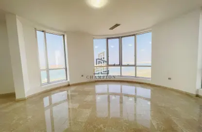 شقة - 4 غرف نوم - 5 حمامات للايجار في برج سيلفر - شارع الكورنيش - أبوظبي