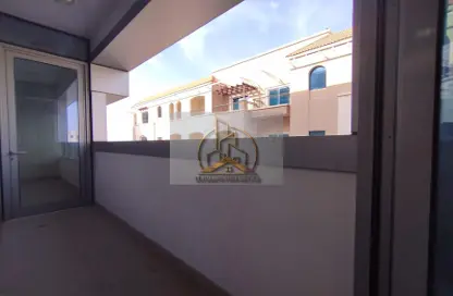 شقة - 2 غرف نوم - 3 حمامات للايجار في روضة أبو ظبي - أبوظبي