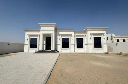 Villa - 4 Bedrooms - 5 Bathrooms for rent in Madinat Hind 3 - Dubai Land - Dubai
