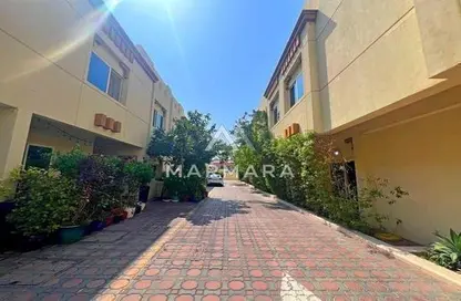 Villa - 3 Bedrooms - 3 Bathrooms for rent in Jumeirah 1 Villas - Jumeirah 1 - Jumeirah - Dubai