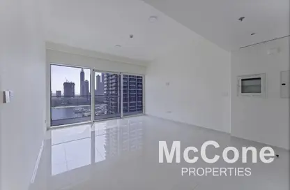Apartment - 1 Bedroom - 1 Bathroom for rent in Grand Bleu Tower 2 - EMAAR Beachfront - Dubai Harbour - Dubai