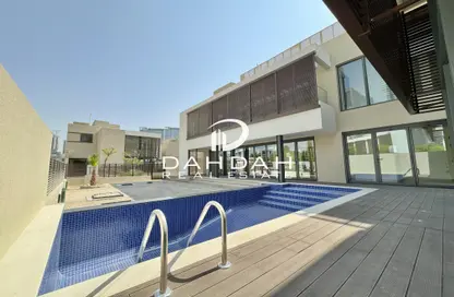 Pool image for: Villa - 4 Bedrooms - 6 Bathrooms for sale in Sobha Hartland Villas - Phase III - Sobha Hartland - Mohammed Bin Rashid City - Dubai, Image 1