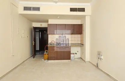 Apartment - Studio - 1 Bathroom for rent in Fire Station Road - Muwaileh - Sharjah