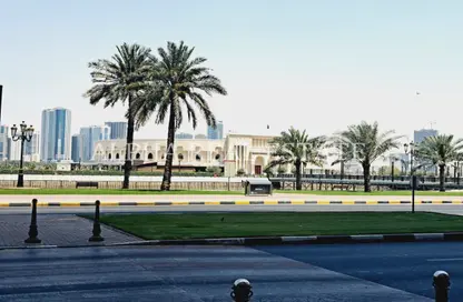 صالة عرض - استوديو - 2 حمامات للايجار في برج ريفيرا - المجاز 3 - المجاز - الشارقة