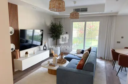 تاون هاوس - 2 غرف نوم - 3 حمامات للايجار في الينابيع 10 - الينابيع - دبي