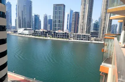 Apartment - 1 Bedroom - 2 Bathrooms for rent in Millennium Binghatti Residences - Business Bay - Dubai