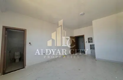 Apartment - 1 Bedroom - 2 Bathrooms for rent in Ajman Global City - Al Alia - Ajman