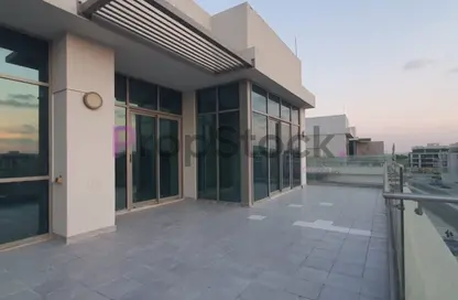Apartment - 2 Bedrooms - 3 Bathrooms for rent in The Polo Residence - Meydan Avenue - Meydan - Dubai
