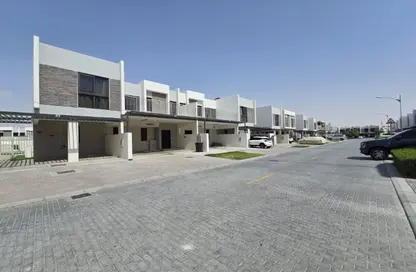 Townhouse - 3 Bedrooms - 5 Bathrooms for rent in Aurum Villas - Odora - Damac Hills 2 - Dubai