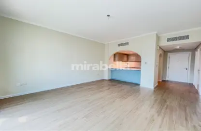 Apartment - 1 Bedroom - 2 Bathrooms for rent in Turia Tower A - Turia - The Views - Dubai