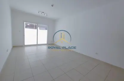 Apartment - 1 Bedroom - 2 Bathrooms for rent in Oxford Building - Jumeirah Village Circle - Dubai
