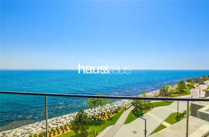Apartment - 4 Bedrooms - 5 Bathrooms for sale in Apartment Building 3 - Bluewaters Residences - Bluewaters - Dubai