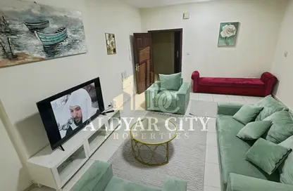 Apartment - 2 Bedrooms - 2 Bathrooms for rent in Al Rumailah building - Al Rumailah 2 - Al Rumaila - Ajman