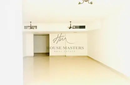 Apartment - 2 Bedrooms - 3 Bathrooms for rent in Zakhir Towers - Al Taawun - Sharjah
